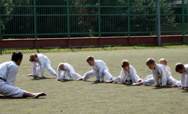 źródło: www.karate.com.pl