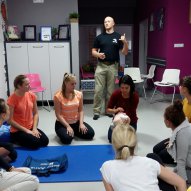 źródło: www.facebook.com/444231492288368/photos/a.968254223219423.1073741827.444231492288368/1015276665183845/?type=3&theater