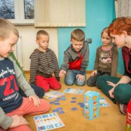 źródło: www.papuga.edu.pl/galerie/zajecia-jezykowe