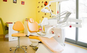 źródło: www.mmdent.pl/gabinet/#prettyPhoto[mg22]/2/