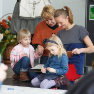 źródło: www.facebook.com/TeatrAtofri/photos/a.614613751955824.1073741844.275454842538385/614618198622046/?type=3&theater