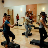 źródło: www.pro-active.com.pl/pl/galeria.php?cat=/fitness-na-codzien