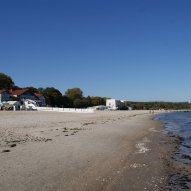 źródło: www.facebook.com/teatrnaplazy/photos/a.365357636911324.1073741827.365345420245879/484939464953140/?type=3&theater