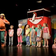 źródło: www.facebook.com/teatrnaplazy/photos/a.398476010266153.1073741832.365345420245879/398476283599459/?type=3&theater