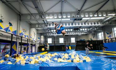 źródło: https://jumphall.pl