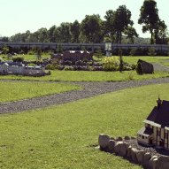 źródło: www.parkminiatur-hajnowka.pl/galeria.html
