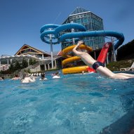 źródło: www.facebook.com/TermyBUKOVINA/photos/a.1310595035702962.1073742016.163613140401163/1310595602369572/?type=3&theater